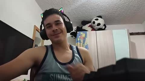 RedsoulReaver online show from September 25, 8:01 pm