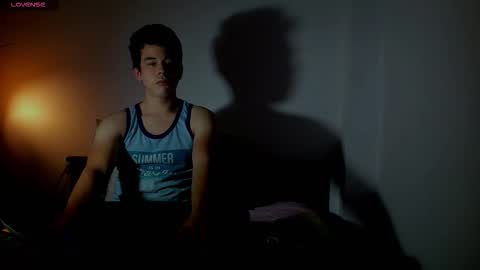 RedsoulReaver online show from December 2, 5:24 am