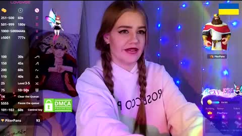 Snapshot of redvelveten chatting on February 20, 12:19 am Ronnie online show from February 20, 12:19 am