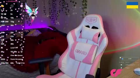 Snapshot of redvelveten chatting on November 16, 11:38 am Ronnie online show from November 16, 11:38 am