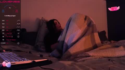 Red online show from November 15, 12:52 am