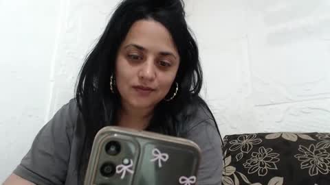 Reea online show from April 14, 8:59 pm