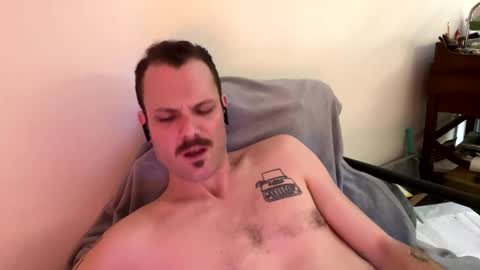 Snapshot of reed_thomas chatting on February 3, 2:14 am Reed Thomas online show from February 3, 2:14 am