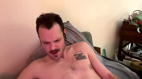 Snapshot of reed_thomas chatting on February 20, 4:07 am Reed Thomas online show from February 20, 4:07 am