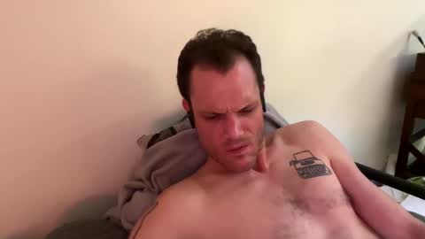 Snapshot of reed_thomas chatting on September 17, 6:48 am Reed Thomas online show from September 17, 6:48 am