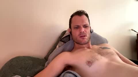 Snapshot of reed_thomas chatting on November 27, 8:33 pm Reed Thomas online show from November 27, 8:33 pm