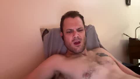 Snapshot of reed_thomas chatting on November 29, 7:33 am Reed Thomas online show from November 29, 7:33 am