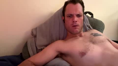 Snapshot of reed_thomas chatting on December 14, 1:00 am Reed Thomas online show from December 14, 1:00 am