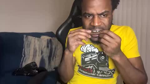 Snapshot of reekanddes chatting on November 17, 4:51 am reekanddes online show from November 17, 4:51 am