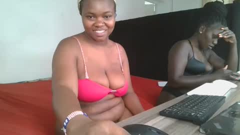 Snapshot of reenie_barbie chatting on February 21, 5:46 am barbie online show from February 21, 5:46 am