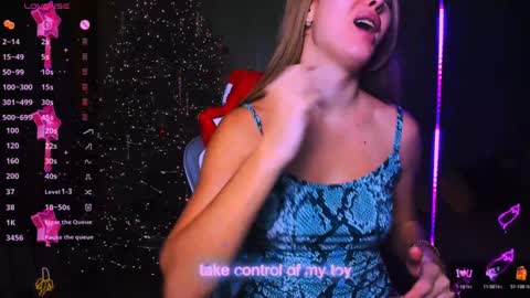 reggieMeow online show from December 29, 11:18 pm