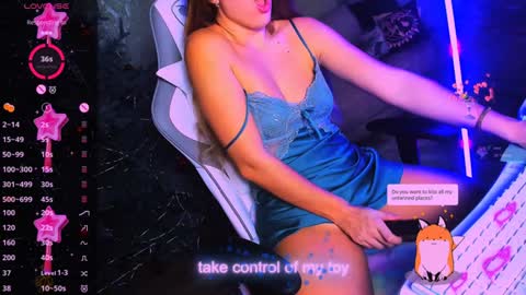 reggieMeow online show from February 5, 2:51 am