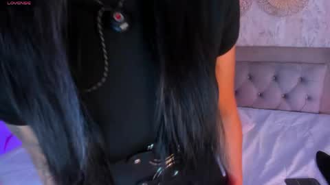   online show from April 14, 2:50 am