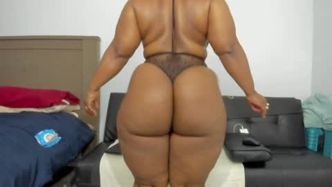 reginabanx online show from April 11, 2:05 am