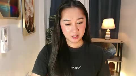 regine online show from March 1, 4:53 pm