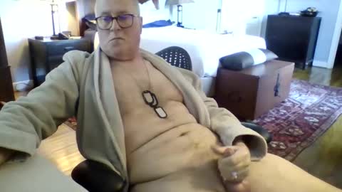 Snapshot of regularguynola chatting on February 26, 10:09 pm RegularGuyNOLA online show from February 26, 10:09 pm