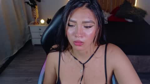 Snapshot of reichell_princess chatting on October 21, 8:42 pm reichell princess online show from October 21, 8:42 pm