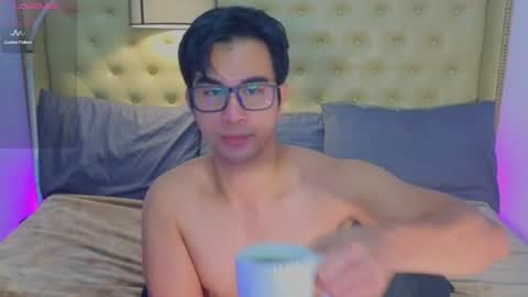 Snapshot of reidalert69 chatting on June 20, 12:25 am reidalert69 online show from June 20, 12:25 am