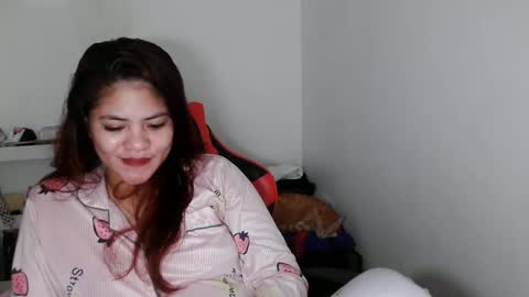 Snapshot of reign2525 chatting on September 22, 2:08 pm reign2525 online show from September 22, 2:08 pm