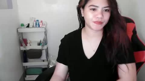 Snapshot of reign2525 chatting on October 6, 12:24 pm reign2525 online show from October 6, 12:24 pm