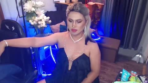 Red Ivy online show from March 5, 11:28 am