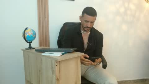   REIKO  online show from September 28, 3:39 pm