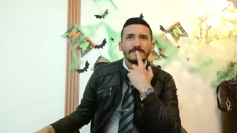   REIKO  online show from October 20, 7:03 pm