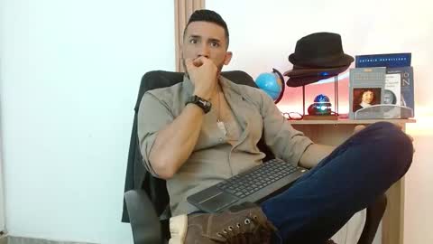   REIKO  online show from November 25, 2:39 pm