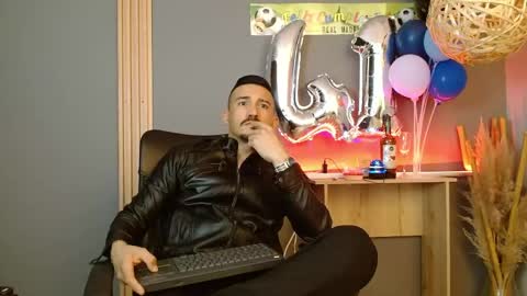   REIKO  online show from April 20, 4:32 pm