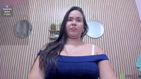 reina_loren online show from March 4, 2:50 am
