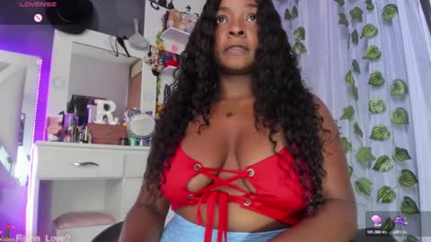 Reina online show from January 13, 8:15 pm