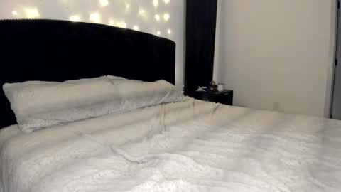 Snapshot of rejectbarbie chatting on February 22, 4:07 am Priscilla online show from February 22, 4:07 am