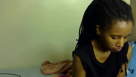 Snapshot of rellings_maya chatting on January 19, 10:50 am rellings-maya online show from January 19, 10:50 am