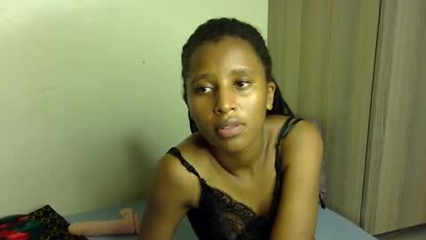 Snapshot of rellings_maya chatting on January 23, 6:45 pm rellings-maya online show from January 23, 6:45 pm