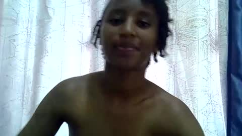 Snapshot of rellings_maya chatting on October 17, 8:28 am rellings-maya online show from October 17, 8:28 am