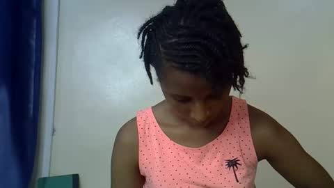 Snapshot of rellings_maya chatting on October 25, 6:35 pm rellings-maya online show from October 25, 6:35 pm