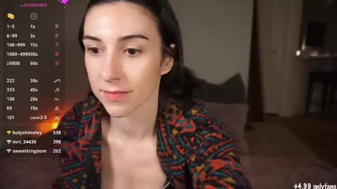 Snapshot of remibliss chatting on December 3, 3:09 am Remi online show from December 3, 3:09 am