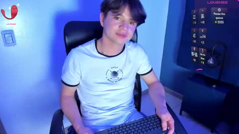 RemiBlythe online show from February 6, 12:00 am