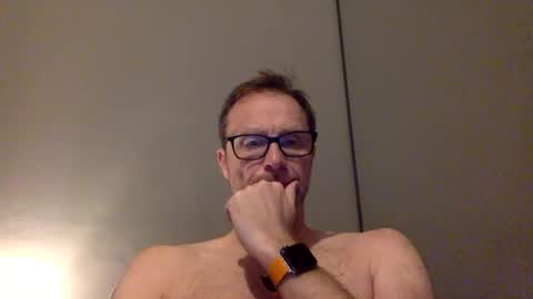 remus1876 online show from December 5, 10:45 pm