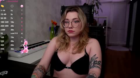 RemyWild online show from February 16, 6:10 pm