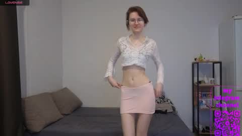 Claire online show from April 8, 5:13 pm