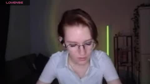 Claire online show from April 22, 6:20 pm