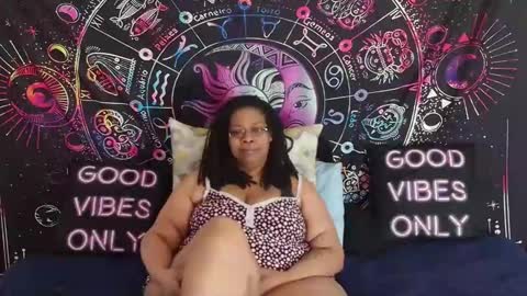 RenaeCumsAlot online show from February 24, 6:36 pm