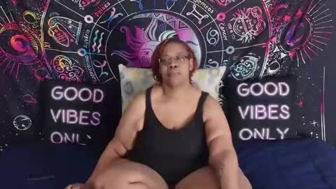 RenaeCumsAlot online show from June 1, 2:52 pm