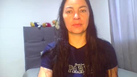 renata_hot1 online show from April 24, 10:23 pm