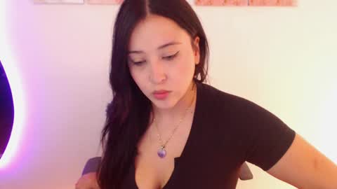 Snapshot of renata_ruiz chatting on December 11, 7:14 pm online show from December 11, 7:14 pm