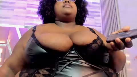 Snapshot of renatafoxter chatting on June 12, 1:10 pm nataly online show from June 12, 1:10 pm