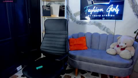 Renata online show from December 20, 2:02 pm