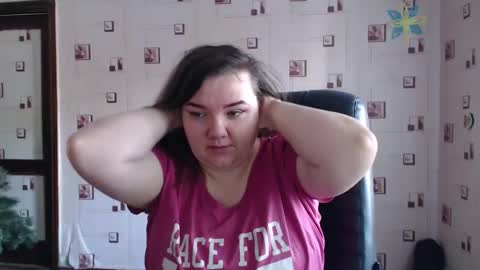 renataoia online show from February 7, 9:47 am