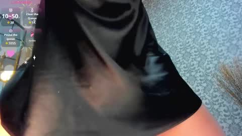 Snapshot of renatareyes chatting on February 14, 3:43 am Renata Reyes online show from February 14, 3:43 am